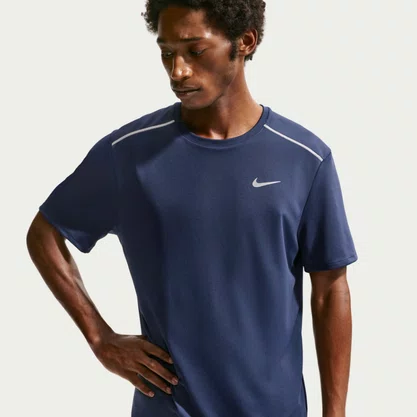 Camiseta Dri-FIT Nike UV Miler