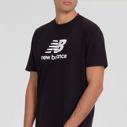Camiseta New Balance Essentials