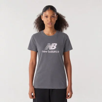 Camiseta New Balance Essentials