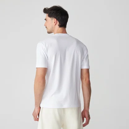 Camiseta New Balance Essentials Sl
