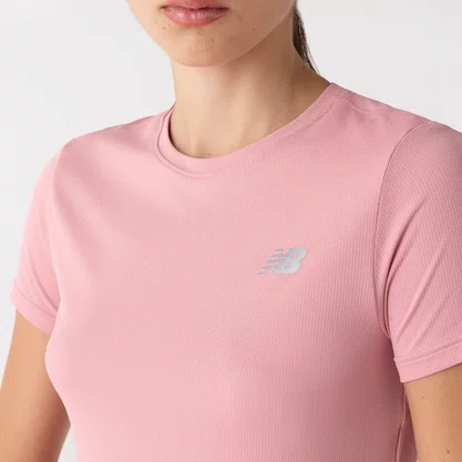 Camiseta New Balance Sport Essentials