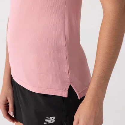 Camiseta New Balance Sport Essentials