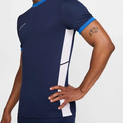 Camiseta Nike Dri-Fit Academy