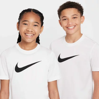 Camiseta Nike Dri-FIT Legend Swoosh