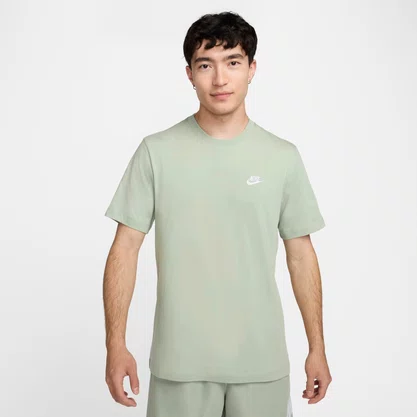 Camiseta Nike Sportswear Club