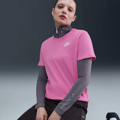 Camiseta Nike Sportswear Club Essentials