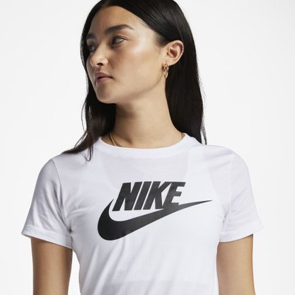 Camiseta Nike Sportswear Essentials