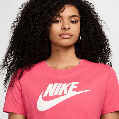 Camiseta Nike Sportswear Essentials