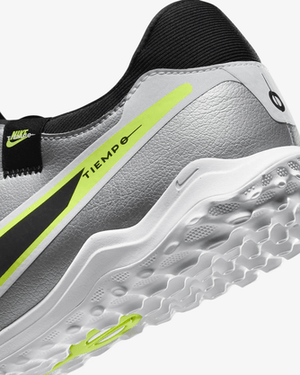 Chuteira Nike Legend 10 Academy