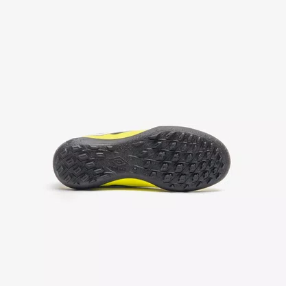 Chuteira Umbro Action