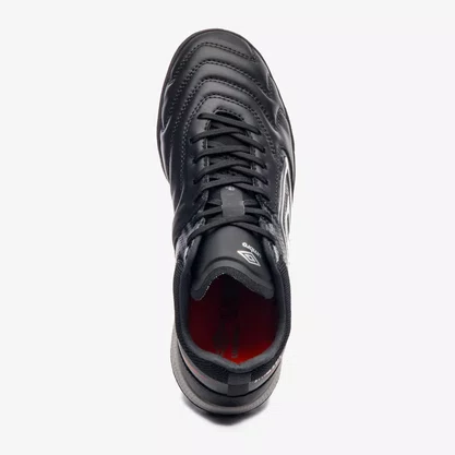 Chuteira Umbro Adamant Master