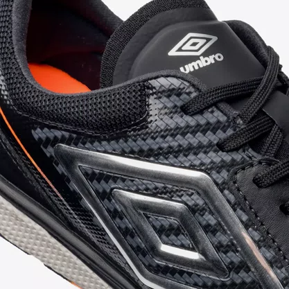 Chuteira Umbro Adamant Master
