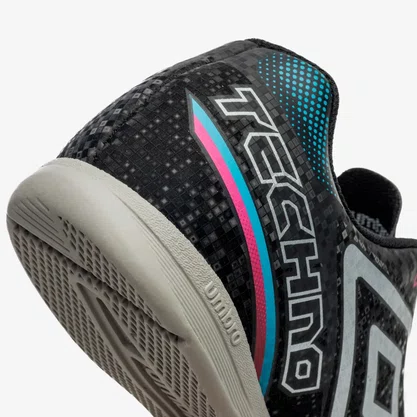 Chuteira Umbro Techno II Jr