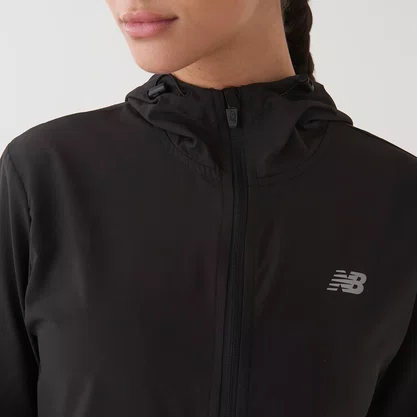 Jaqueta New Balance Corta Vento Sport Essentials