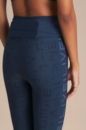 Legging Live Icon