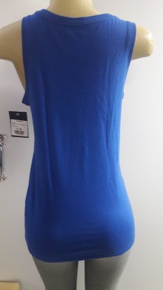 REGATA NIKE TANK EMBRD SWOOSH ROY FEMININA 704302-480