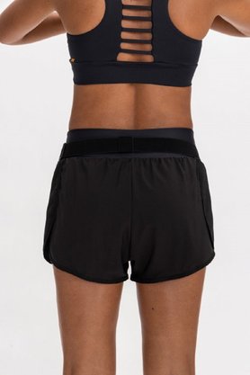 Shorts Live Neo Run Essential