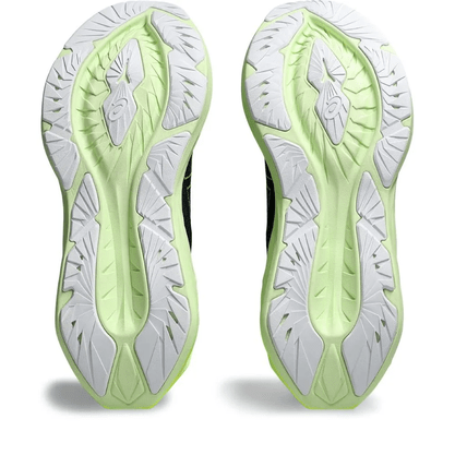 Tênis Asics Novablast 4