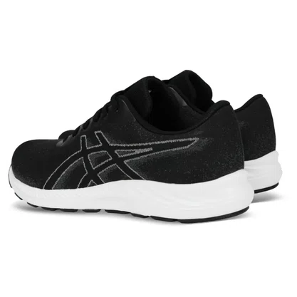 Tênis Asics Ugoki