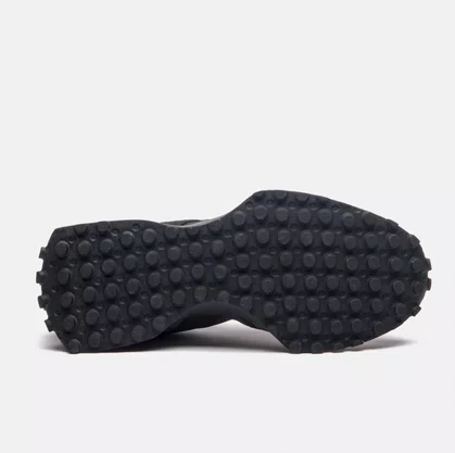 Tênis New Balance 327v1