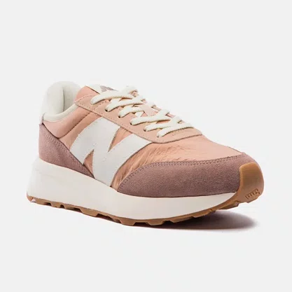 Tênis New Balance 370v1