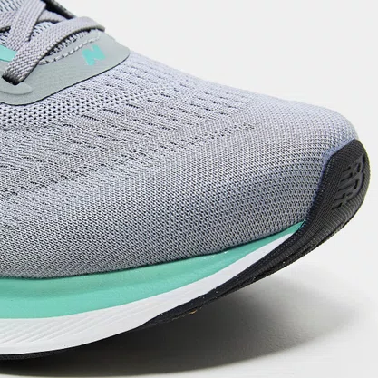 Tênis New Balance Fresh Foam 680v9