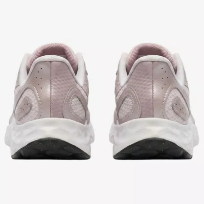 Tênis New Balance Fresh Foam Arishiv4