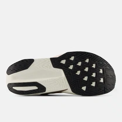 Tênis New Balance Fuelcell Rebel V5