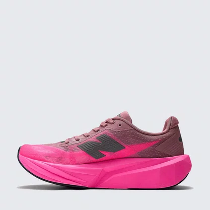 Tênis New Balance Fuelcell Rebel V5