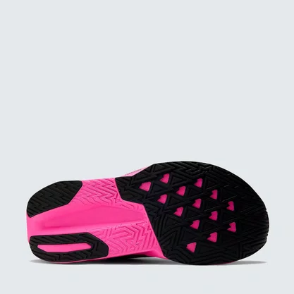 Tênis New Balance Fuelcell Rebel V5