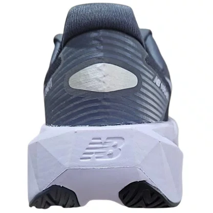 Tênis New Balance Fuelcell Rebel V5
