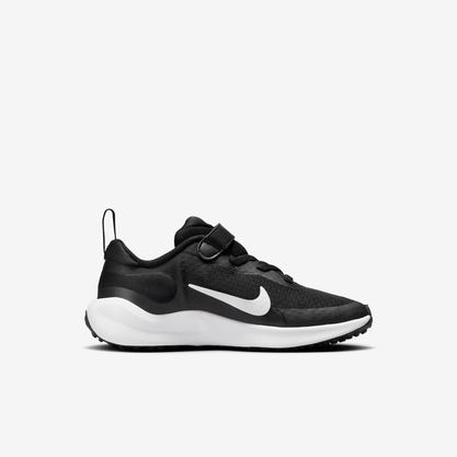 Tênis Nike Revolution 7