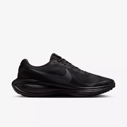 Tênis Nike Revolution 8