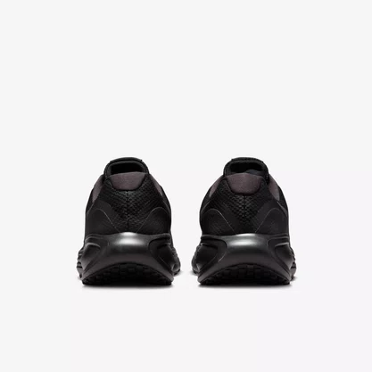 Tênis Nike Revolution 8