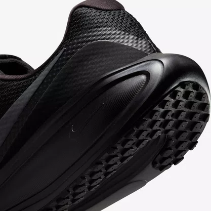 Tênis Nike Revolution 8
