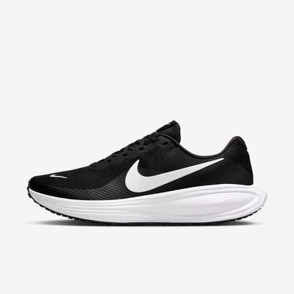 Tênis Nike Revolution 8