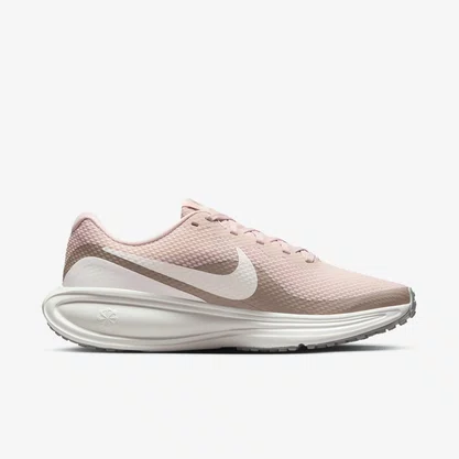 Tênis Nike Revolution 8