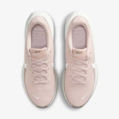 Tênis Nike Revolution 8