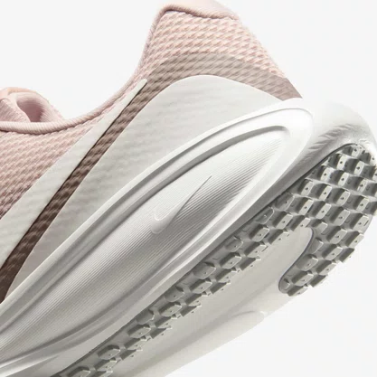 Tênis Nike Revolution 8
