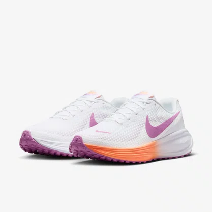 Tênis Nike Revolution 8