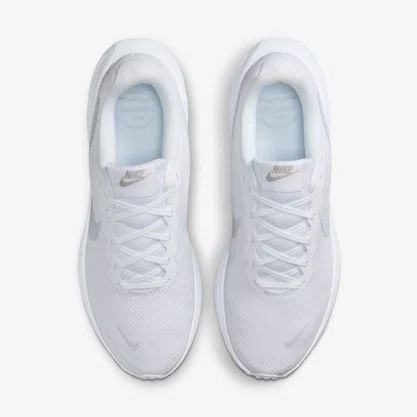 Tênis Nike Revolution 8