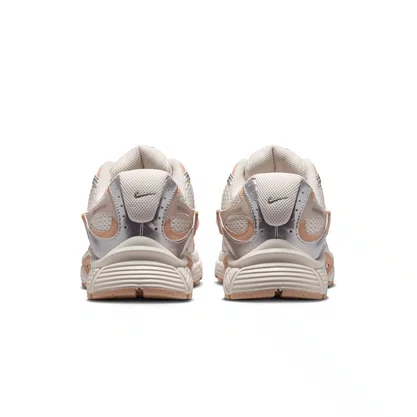 Tênis Nike V5 Rnr