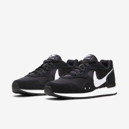 Tênis Nike Venture Runner