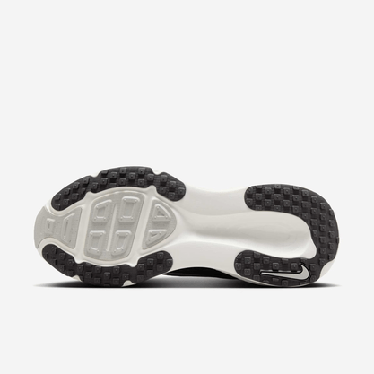 Tênis Nike Vomero 18