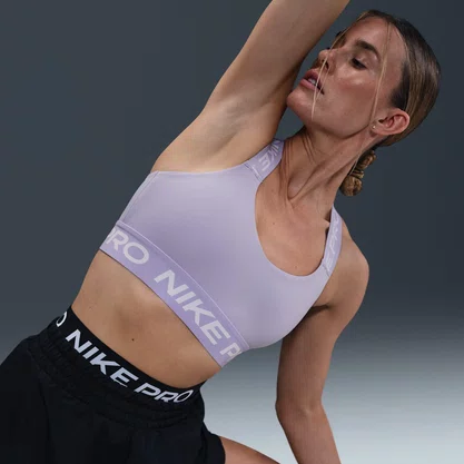 Top Nike Pro Swoosh