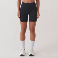 Bermuda New Balance Sleek 6