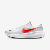 Tênis Nike Revolution 8
