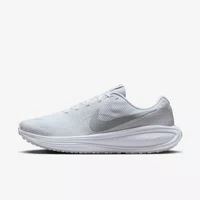 Tênis Nike Revolution 8