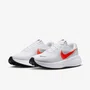 Tênis Nike Revolution 8
